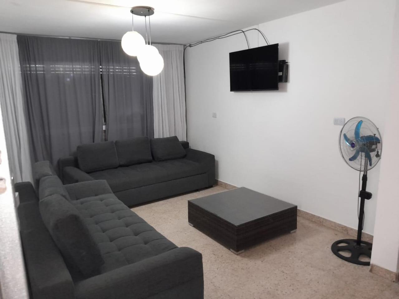 M65 Luxury Apartment *